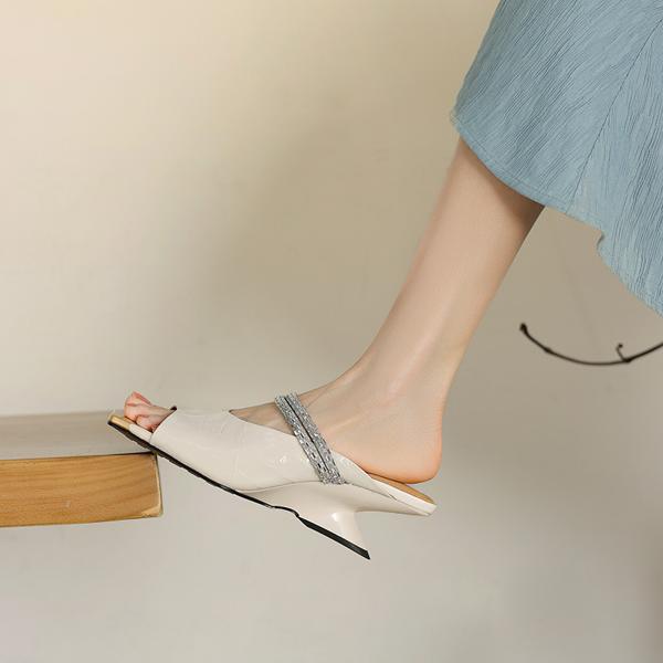 Exquisite Handcrafted Leather Shoes for the Elegant Woman(Etx0863TX551)