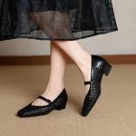 Handcrafted Leather Women's Shoes: Luxurious Elegance(Exinyimeik910)